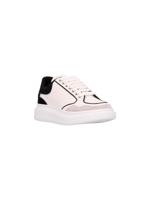 OVERSIZE SNEAKERS