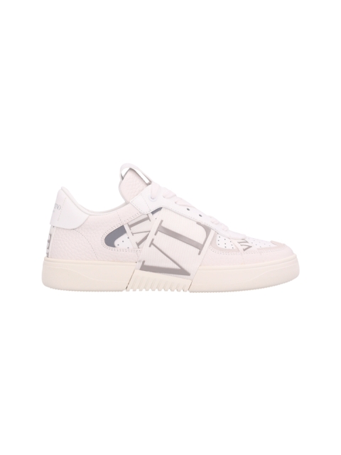 TRAINER