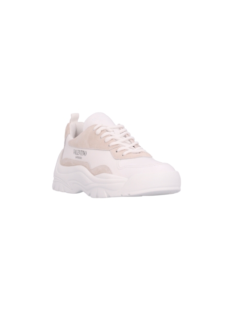 SNEAKER