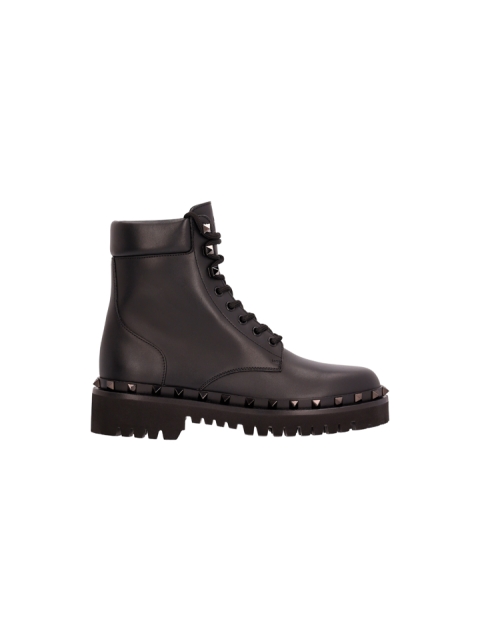 COMBAT BOOTS WITH MATCHING STUDS