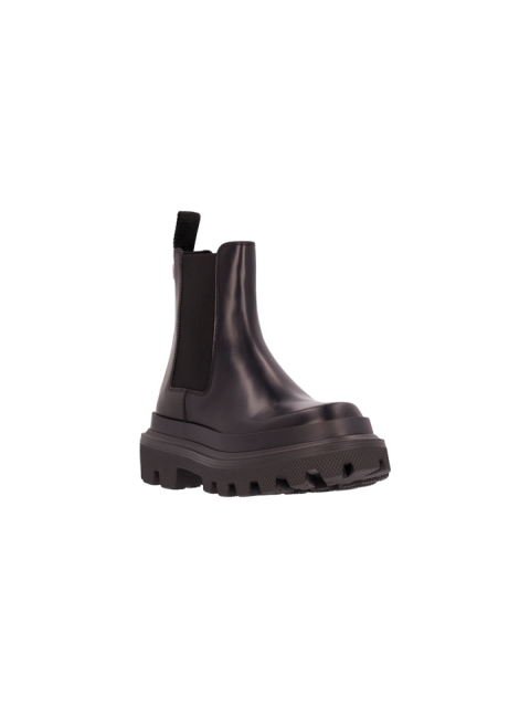 CHELSEA BOOTS