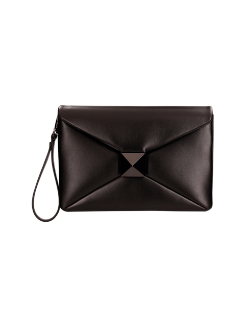 CLUTCH | A STUD