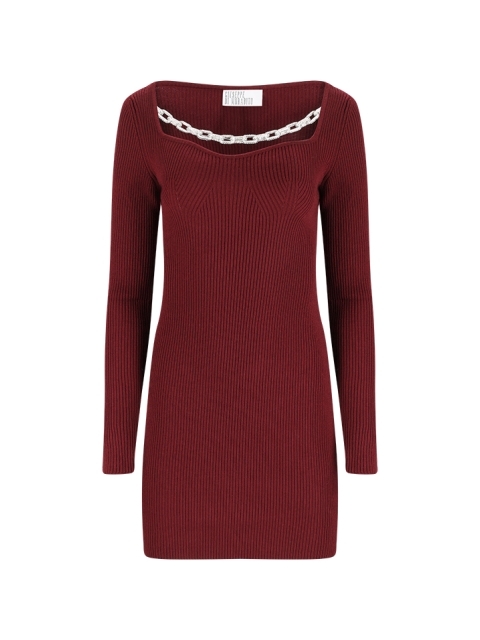 ABITO IN MAGLIA CON CATENA